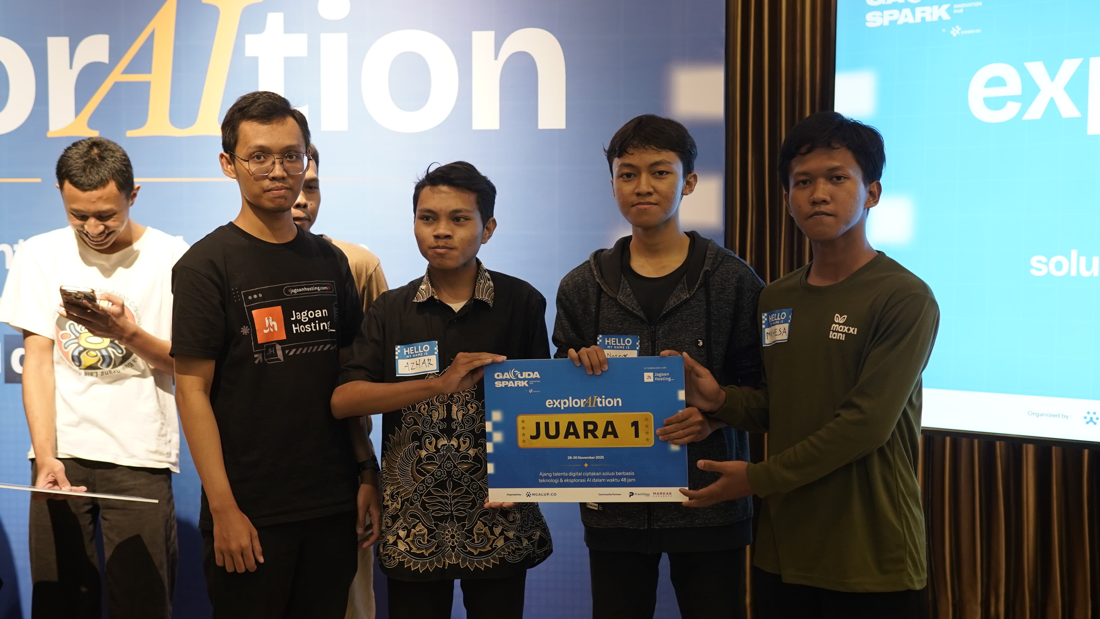 Juara 1 ExplorAItion 2025: Hackathon AI 48 Jam di Surabaya - 1